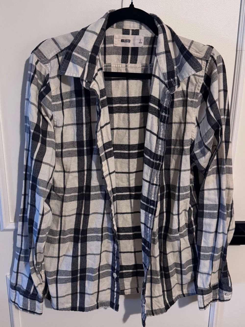Hollister Black and White Plaid Flannel